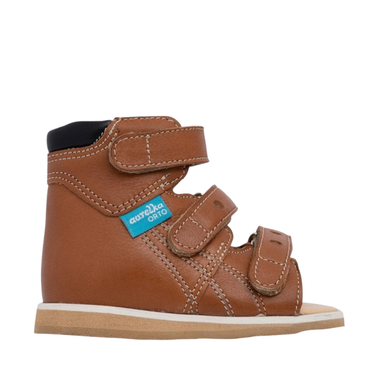 Moderate Counter Support             Sandals