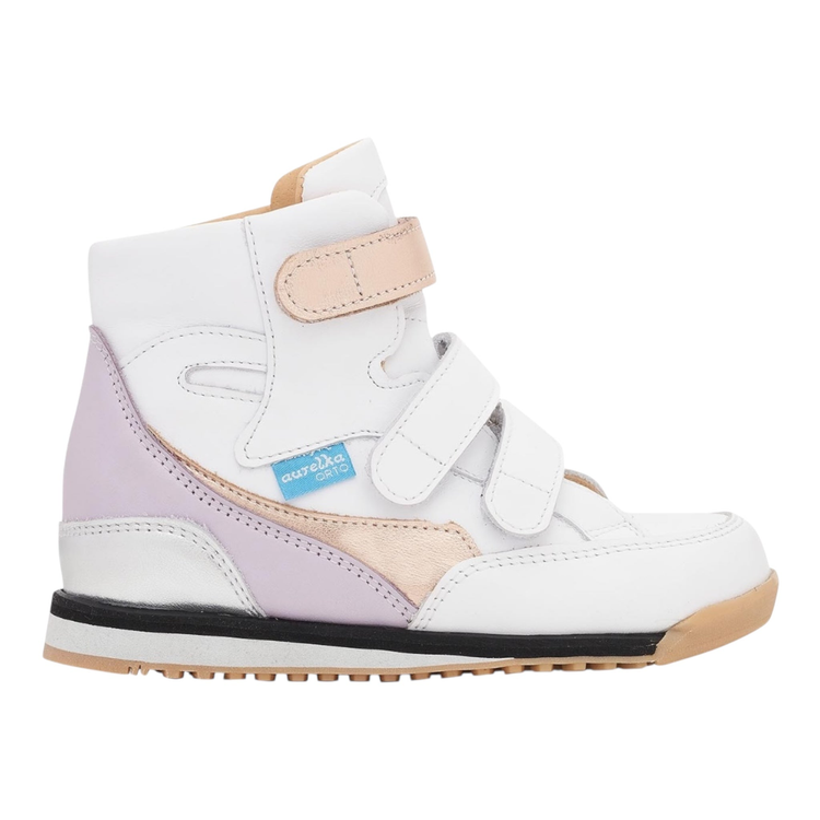 Moderate Counter Support                 Sneakers